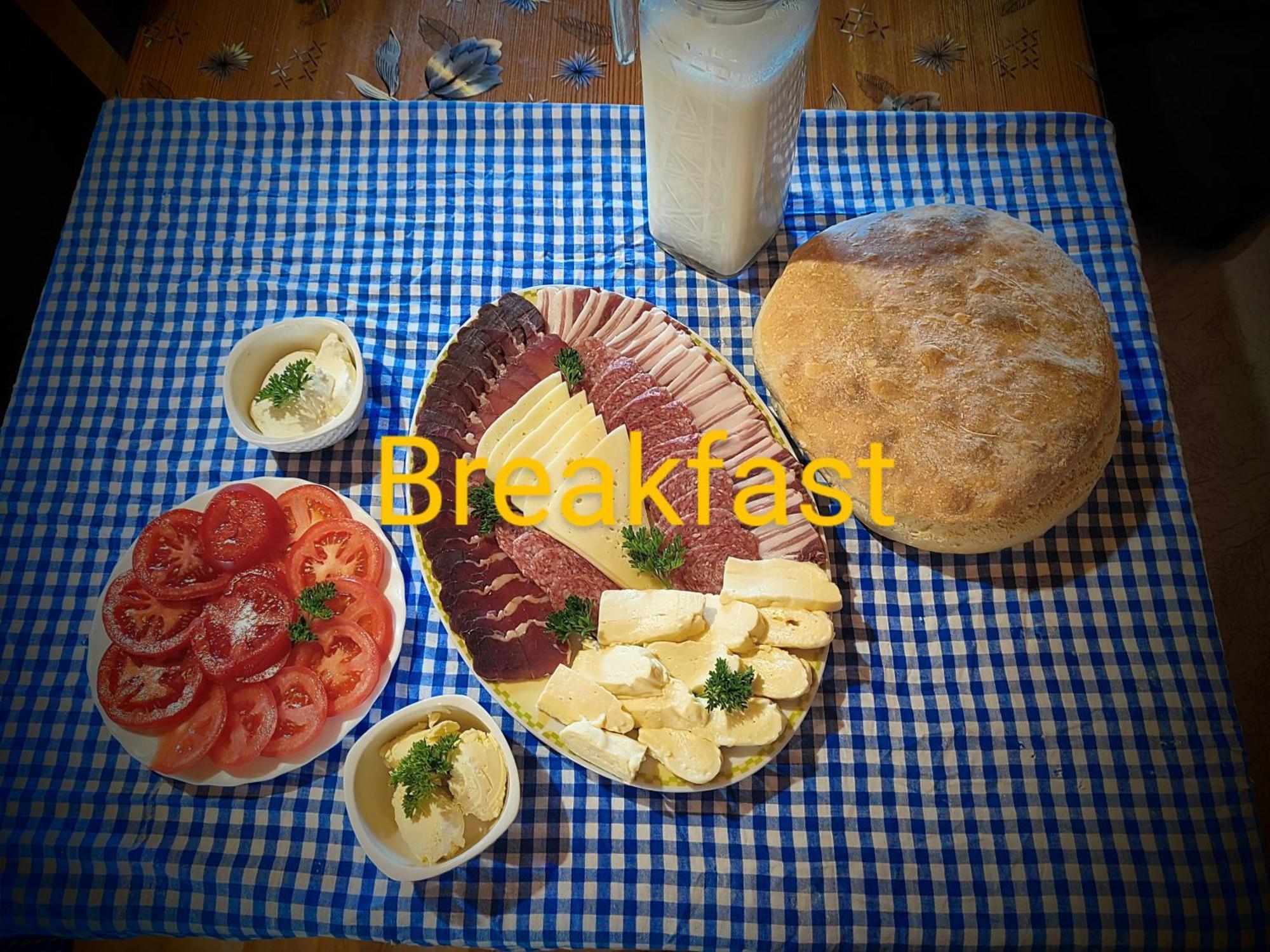 Cemerno Cottage Gacko 外观 照片